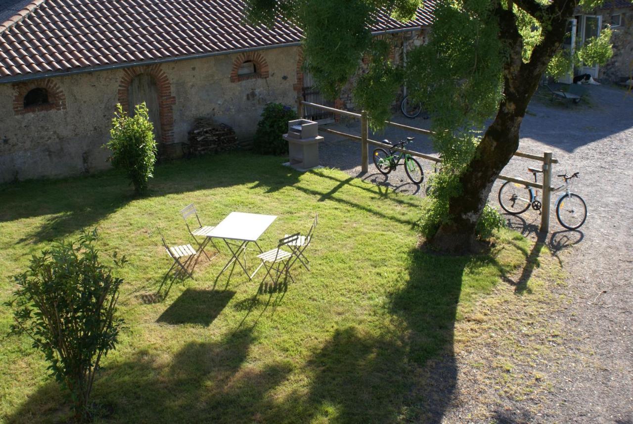 Le Logis Des Chons A La Campagne A Saint Hilaire Du Bois - Lys Haut Layon Le Plessis  Экстерьер фото